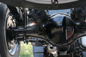 一汽解放青汽 龍VH中卡 先鋒版 180馬力 4X2 6.75米 國五廂式載貨車(CA5189XXYPK2L2E5A80)