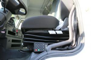 一汽解放青汽 途V重卡 290馬力 4X2 9.65米 國(guó)五廂式載貨車(chē)(CA5180XXYP2K2L7E5A80)