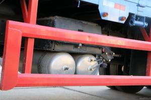 一汽解放青汽 途V重卡 350馬力 8X4 9.5米 國(guó)五倉(cāng)柵式載貨車(chē)(CA5313CCYP2K2L7T4E5A80-1)