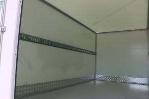 江鈴 凱銳800EV 4.5T 4.2米單排廂式 107.52kWh 純電動(dòng)輕卡載貨車(JX5043XXYTG25BEV)