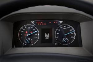 江鈴 凱銳EV 4.5T 4.15米單排 73kWh 純電動(dòng)廂式輕卡載貨車(JX5043XXYTGA25BEV)