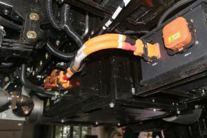 遠(yuǎn)程汽車 Re500 豪華版 4.14米單排增程式 25.9kWh 電動(dòng)廂式輕卡載貨車(DNC5047XXYSHEVG12)