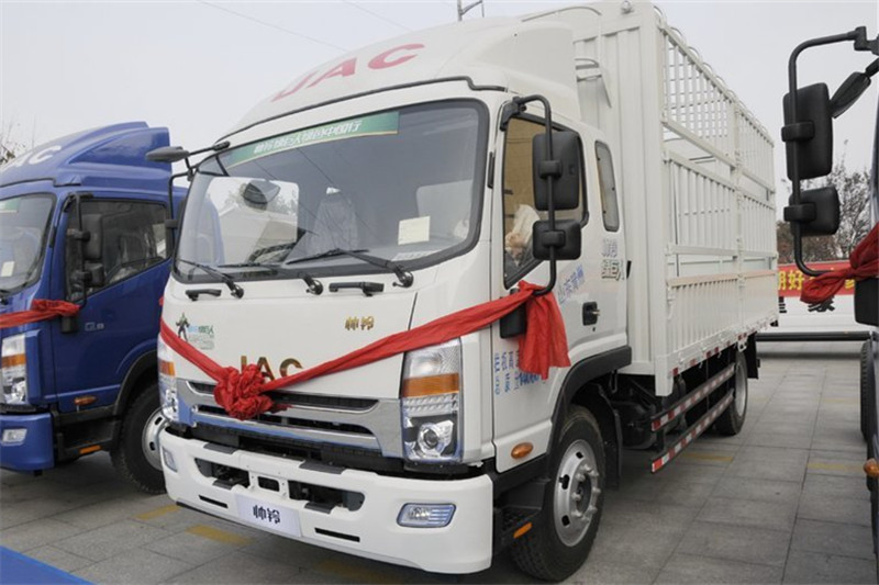 江淮 帥鈴Q8 168馬力 4X2 6米 國(guó)五倉(cāng)柵式載貨車(HFC5160CCYP91K1D3V)