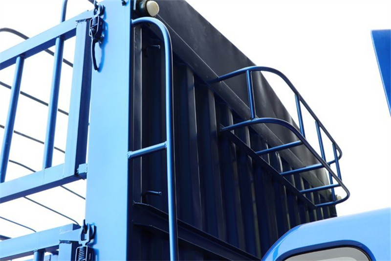 江淮 帥鈴Q7 154馬力 5.2米 國(guó)五排半倉柵式輕卡載貨車(HFC5120CCYP91K1D1V)