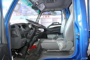 江淮 駿鈴E6 130馬力 4.18米單排欄板輕卡載貨車(國(guó)五)(HFC1043P91K1C2V)