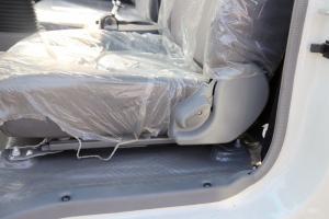 江淮 駿鈴E6 156馬力 4.18米 國(guó)五單排倉(cāng)柵式輕卡載貨車(HFC5043CCYP91K1C2V-S)