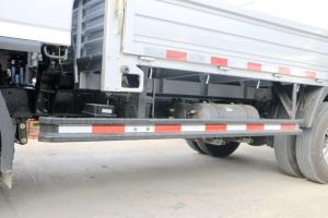 福田 奧鈴TS 110馬力 3.83米 國五排半欄板輕卡載貨車(BJ1045V9JD6-F2)