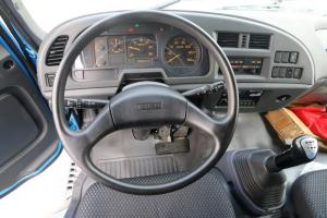 慶鈴 FVZ重卡 300馬力 6X4 9.35米 國(guó)五廂式載貨車(八擋)(QL5250XXYWTFZJ)