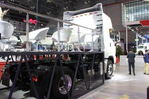 慶鈴 五十鈴巨咖 420馬力 4X2 國(guó)五牽引車(chē)(QL4180W1KDR)