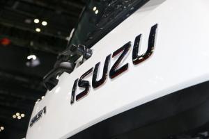 慶鈴 五十鈴巨咖VC66 2020版 520馬力 6X4 國(guó)六AMT自動(dòng)擋牽引車(chē)(QL4250WUNDZ)