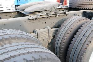 慶鈴 五十鈴巨咖 380馬力 6X4 國(guó)五危險(xiǎn)品牽引車(chē)(QL4251U2NDZ)