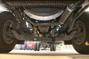 東風商用車 天錦KR 230馬力 4X2 8米 國六廂式載貨車(DFH5180XXYE8)