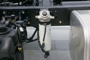 東風商用車 天錦KR 230馬力 4X2 9.8米 國六廂式載貨車(DFH5180XXYE8)