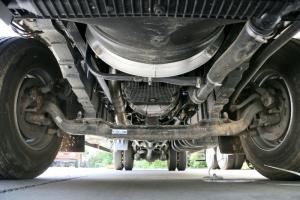 東風商用車 天錦KR中卡 180馬力 4X2 8米 國六排半廂式載貨車(DFH5180XXYE2)