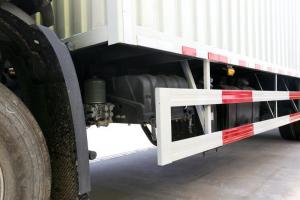 東風商用車 天錦KR中卡 180馬力 4X2 8米 國六排半廂式載貨車(DFH5180XXYE2)