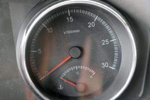 東風商用車 天錦KR 230馬力 4X2 6.75米 國五排半欄板載貨車(DFH1180E3)