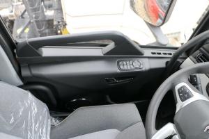 東風(fēng)商用車 新天龍KL重卡 465馬力 6X4 國五牽引車(DFH4250D)