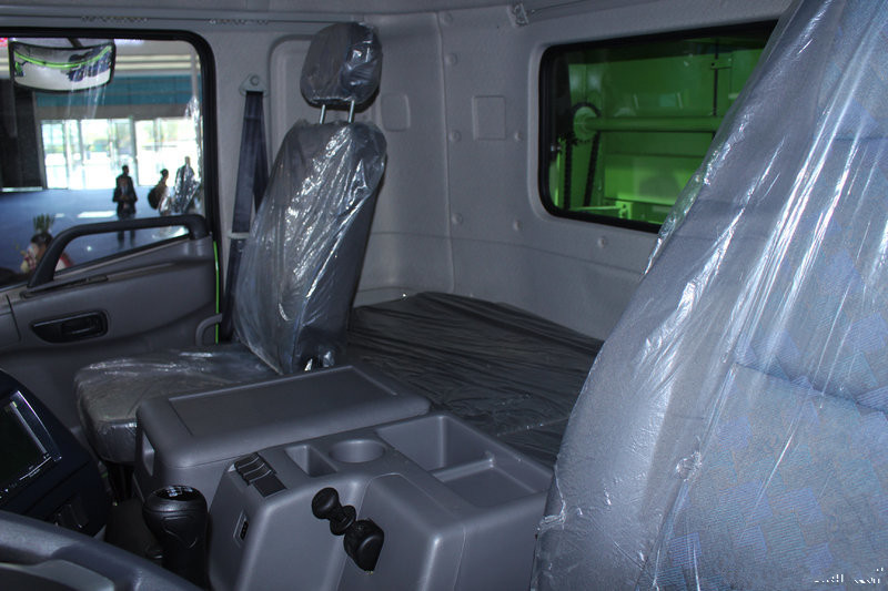 東風商用車 天龍KC重卡 385馬力 8X4 7.2米 國五自卸車(DFH3310A3)