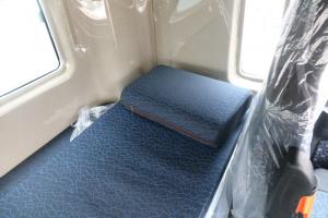 中國重汽 汕德卡SITRAK C5H重卡 310馬力 9.6米廂式 國五載貨車(ZZ5186XXYN711GE1)