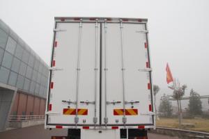 中國重汽 汕德卡SITRAK C5H重卡 310馬力 9.6米廂式 國五載貨車(ZZ5186XXYN711GE1)