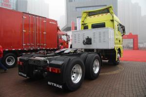 中國(guó)重汽 汕德卡SITRAK C7H重卡 430馬力 6X4 國(guó)五LNG牽引車(chē)(ZZ4256V324HE1LB)