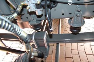 中國(guó)重汽 汕德卡SITRAK C7H重卡 430馬力 6X4 國(guó)五LNG牽引車(chē)(ZZ4256V324HE1LB)