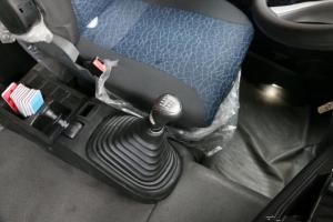 中國重汽 汕德卡SITRAK C5H重卡 310馬力 8X4 9.52米 國五廂式載貨車(ZZ5316XXYN466GE1)