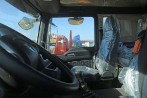 中國重汽 汕德卡SITRAK C5H重卡 340馬力 8X4 8.6米 國五欄板載貨車底盤(ZZ1316N466GE1)