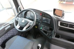 中國(guó)重汽 汕德卡SITRAK C7H重卡 480馬力 6X2 國(guó)五中置軸貨運(yùn)車(ZZ5266ZKXV603HE1)