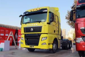 中國(guó)重汽 汕德卡SITRAK C7H重卡 430馬力 6X4 國(guó)五LNG牽引車(chē)(ZZ4256V384HE1LB)