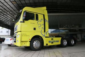 中國(guó)重汽 汕德卡SITRAK C7H重卡 540馬力 6X4 國(guó)五自動(dòng)擋牽引車(chē)(AMT手自一體)(高頂)(ZZ4256V324HE1B)