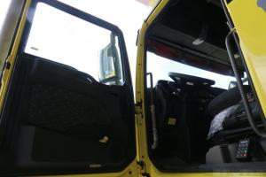 中國(guó)重汽 汕德卡SITRAK C7H重卡 540馬力 6X4 國(guó)五自動(dòng)擋牽引車(chē)(AMT手自一體)(高頂)(ZZ4256V324HE1B)