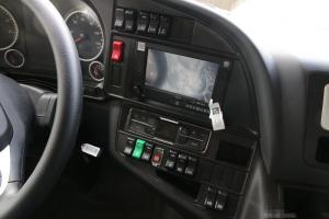 中國(guó)重汽 汕德卡SITRAK C7H重卡 540馬力 6X4 國(guó)五自動(dòng)擋牽引車(chē)(AMT手自一體)(高頂)(ZZ4256V324HE1B)