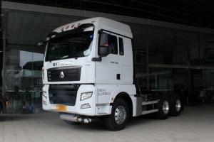 中國(guó)重汽 汕德卡SITRAK C7H重卡 440馬力 6X4 國(guó)五危險(xiǎn)品牽引車(chē)(ZZ4256V324HE1W)