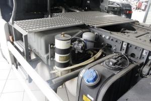 中國(guó)重汽 汕德卡SITRAK C7H重卡 440馬力 6X4 國(guó)五危險(xiǎn)品牽引車(chē)(ZZ4256V324HE1W)