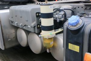 中國(guó)重汽 汕德卡SITRAK C7H重卡 440馬力 6X4 國(guó)五危險(xiǎn)品牽引車(chē)(ZZ4256V324ME1W)