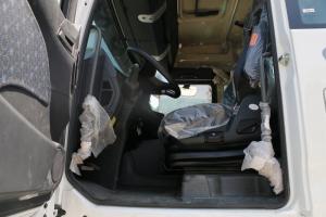 中國(guó)重汽 汕德卡SITRAK C7H重卡 440馬力 6X4 國(guó)五牽引車(chē)(MCY13Q后橋)(ZZ4256V324HE1B)