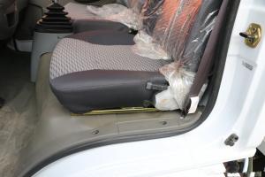 東風(fēng) 福瑞卡F4 95馬力 3.5米 國(guó)五 單排廂式輕卡載貨車(EQ5041XXY3BDCAC)