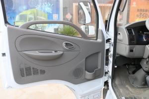 東風(fēng) 福瑞卡F4 95馬力 3.5米 國(guó)五 單排廂式輕卡載貨車(EQ5041XXY3BDCAC)