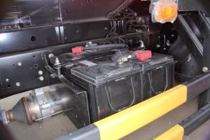 東風(fēng) 福瑞卡F4 98馬力 3.87米 國(guó)五 排半欄板輕卡載貨車(錫柴)(EQ1041L3BDF)