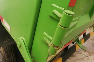 東風(fēng) 福瑞卡F15 千鈞王 129馬力 4X2 3.8米 國五 自卸車(Φ110雙頂)(EQ3041L8GDF)