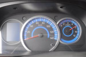 東風(fēng) 福瑞卡F11 156馬力 3.8米 國(guó)五 排半欄板輕卡載貨車(朝柴)(EQ1041L8BD2)