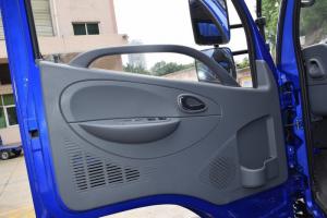 東風(fēng) 福瑞卡F7 130馬力 4.17米 國(guó)五 單排廂式輕卡載貨車(EQ5043XXY8BDBAC)