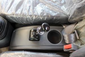 東風(fēng) 福瑞卡F15 150馬力 4X2 國(guó)五 平板運(yùn)輸車(EQ5160TPBL8GDAAC)