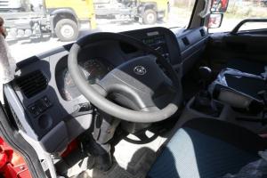 上汽紅巖 杰豹重卡 280馬力 4X2 國(guó)五 港口牽引車(chē)(CQ4186AMDG401)