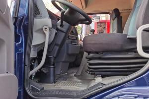 上汽紅巖 杰豹 280馬力 4X2 9.8米 國五 廂式載貨車(CQ5186XXYAMDG701)