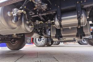 上汽紅巖 杰豹 280馬力 4X2 9.8米 國五 廂式載貨車(CQ5186XXYAMDG701)