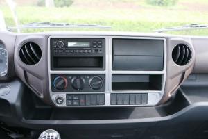 時代汽車 領(lǐng)航 156馬力 3.82米 國五 排半欄板輕卡載貨車(BJ1043V9JEA-BF)