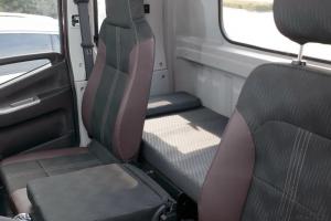 時代汽車 領(lǐng)航 高配版 130馬力 4.165米 國五 單排廂式輕量化輕卡載貨車(BJ5043XXY-BG)