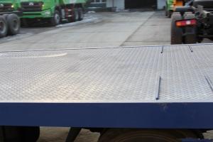 飛碟奧馳 D3系列 116馬力 4X2 國五 平板運(yùn)輸車(FD5041TPBW17K5)